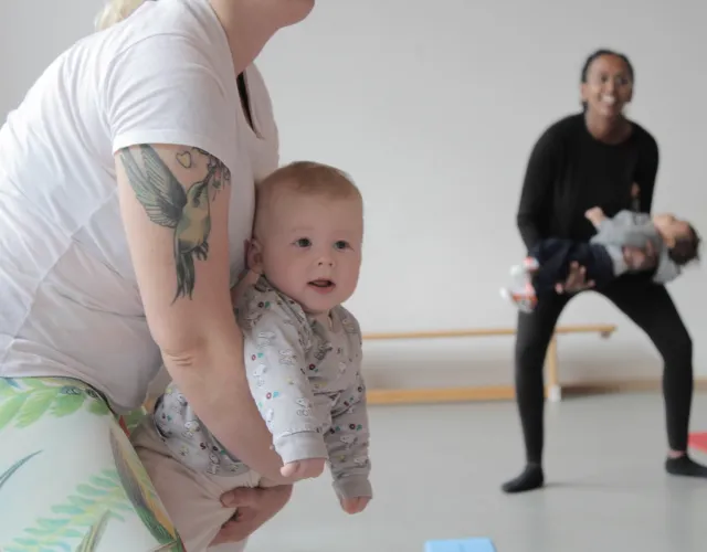 Mama fit – Baby mit! / Angebote für Erwachsene - Evangelische Familienbildungsstätte Kassel