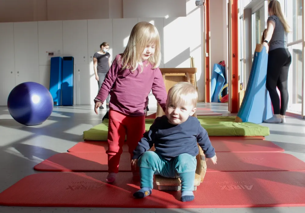 Spielkreis für 1-Jährige - Evangelische Familienbildungsstätte Kassel