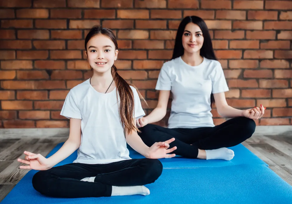 Jugend-Yoga für Achtsamkeit und Stärke - Evangelische Familienbildungsstätte Kassel