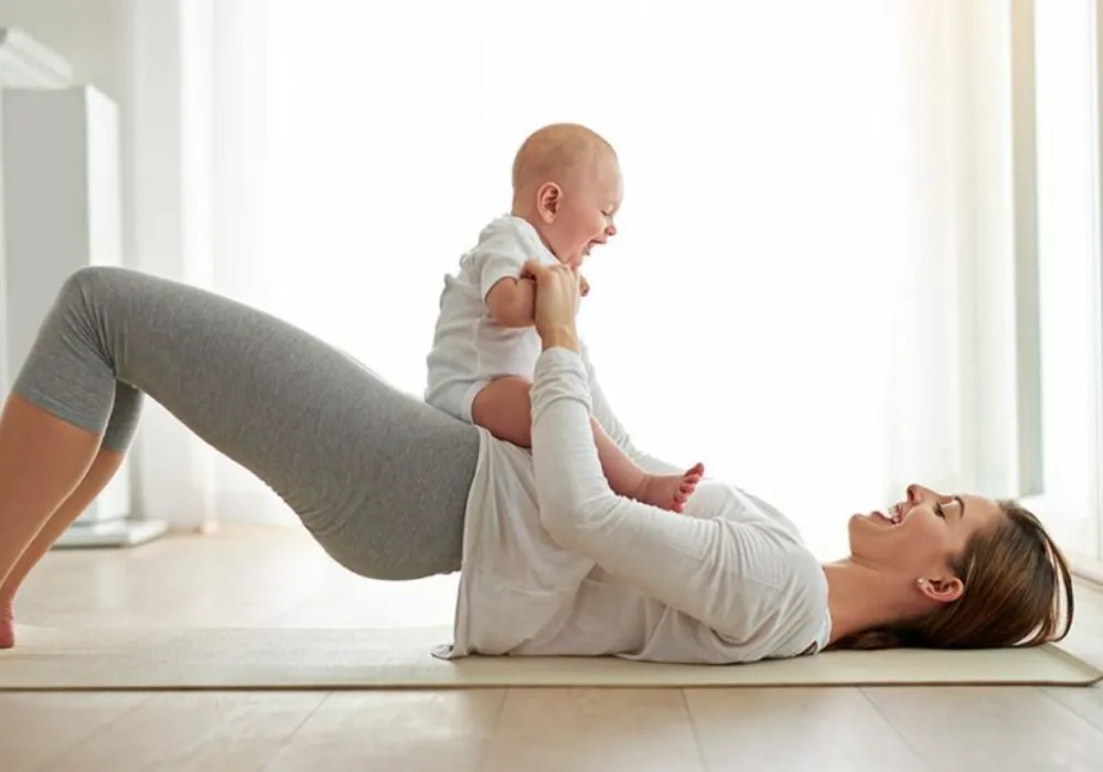 Yoga nach der Schwangerschaft (mit Baby) - Evangelische Familienbildungsstätte Kassel