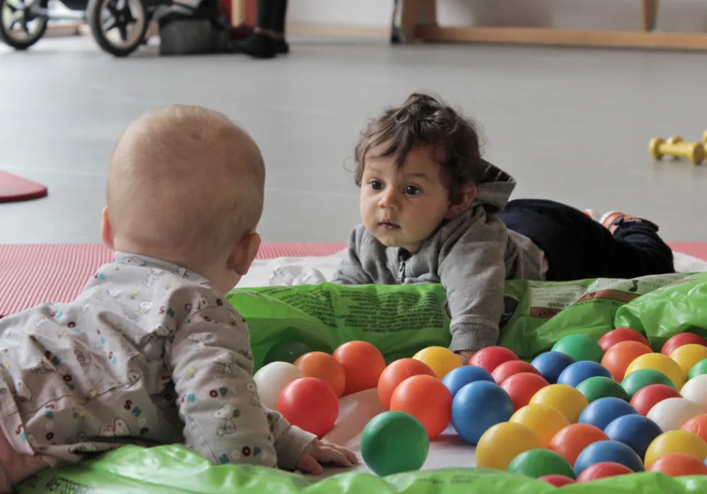 SpielZeit für Babys - Evangelische Familienbildungsstätte Kassel